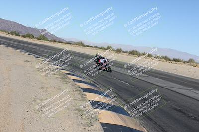 media/Dec-01-2025-Moto Forza (Mon) [[2daa91e15f]]/2-Intermediate Group/Session 4 (Turn 10 Inside)/